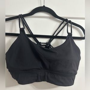 Lululemon size 8 black sports bra